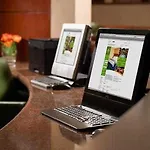 Courtyard By Marriott Memphis East/Park Avenue 