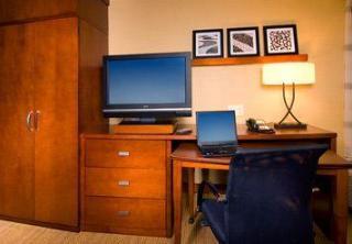 Hotel Courtyard By Marriott East/park Avenue