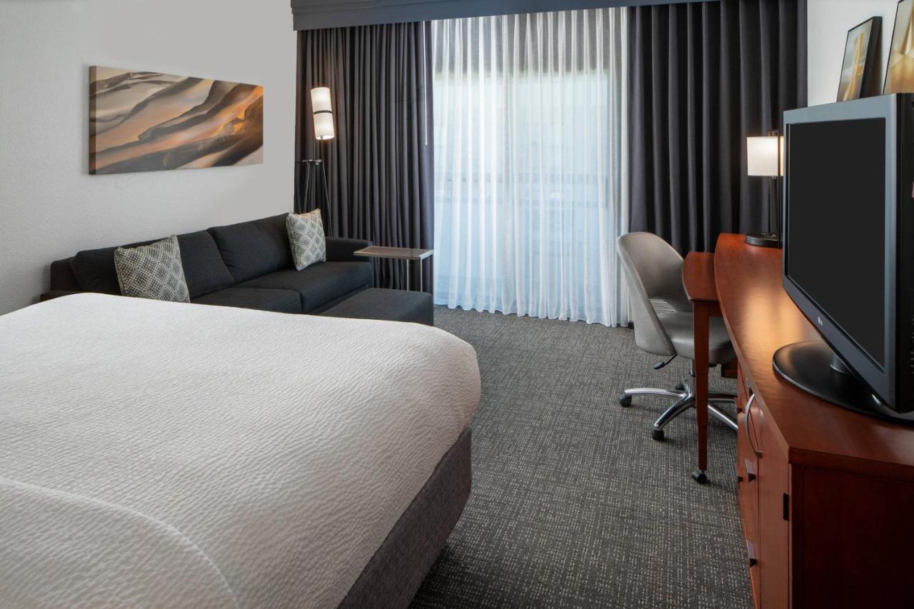 Courtyard By Marriott East/park Avenue Memphis